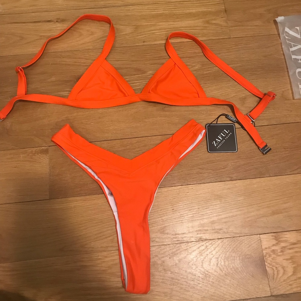 New with tags never been worn orange Zaful bikini